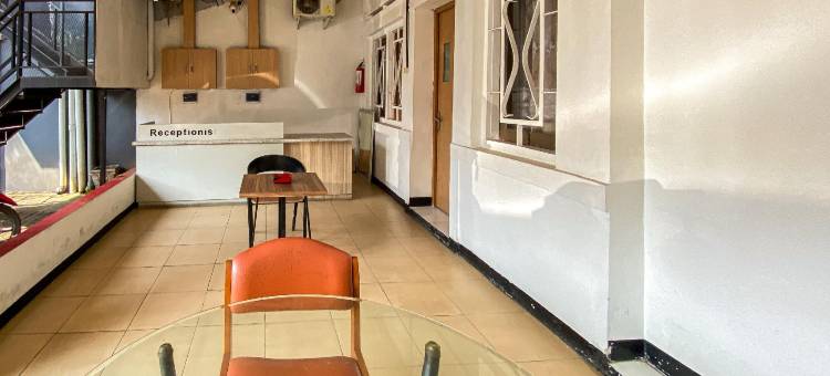 红门酒店近Alun-Alun Garut(Urbanview Hotel Ultima Veteran Garut)图片