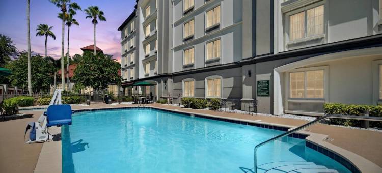 坦帕布兰登摄政公园拉昆塔温德姆套房酒店(La Quinta Inn & Suites by Wyndham Tampa Brandon Regency Park)图片