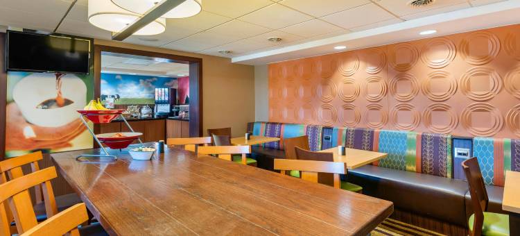 缅因州波特兰机场万枫酒店及套房(Fairfield Inn & Suites Portland Maine Airport)图片