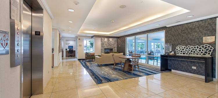 芝加哥内珀维尔万枫酒店及套房(Fairfield Inn & Suites Chicago Naperville)图片