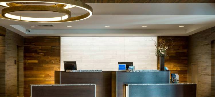 沃特伯里斯托万枫酒店及套房(Fairfield Inn & Suites Waterbury Stowe)图片