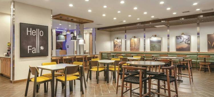 堪萨斯城肖尼万枫酒店及套房(Fairfield Inn & Suites Kansas City Shawnee)图片