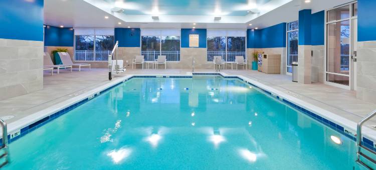 科德角运河欢朋酒店(Hampton Inn by Hilton Buzzards Bay Cape Cod Canal)图片