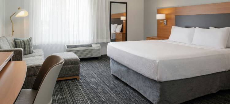 雷丁万豪TownePlace Suites 酒店(TownePlace Suites Redding)图片