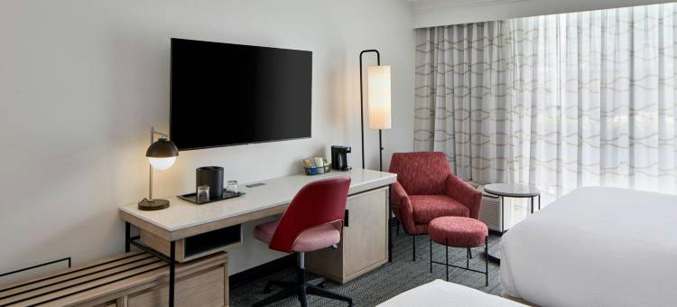 亚特兰大温蒂山/波尔公园万怡酒店(Courtyard by Marriott Atlanta Windy Hill/Ballpark)图片