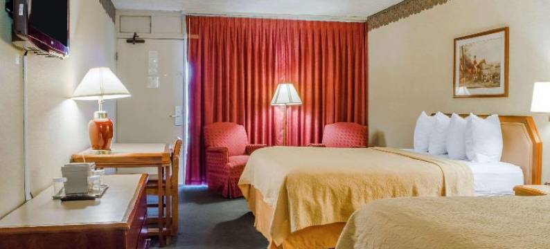 品质套房酒店(Quality Inn & Suites Burnham, PA)图片