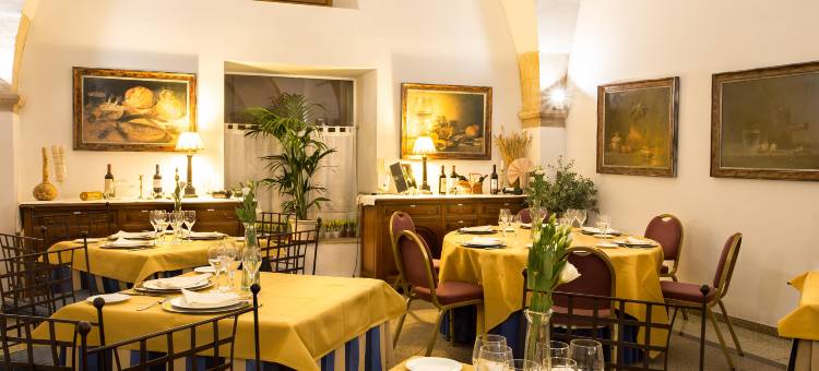 依赞特鲁希略酒店(Izan Trujillo)图片