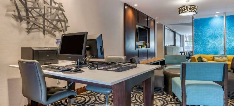 舒适套房酒店-罗德岱堡机场南游艇港(Comfort Suites Fort Lauderdale Airport South & Cruise Port)图片