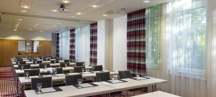 Holiday Inn 法兰克福机场 - 东大伊森堡(Holiday Inn Frankfurt Airport-Neu-Isenburg)图片