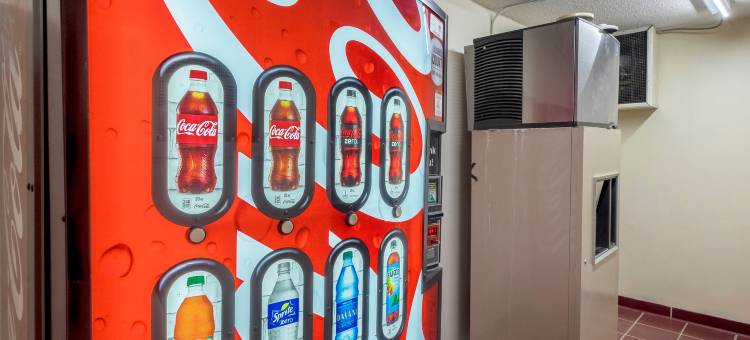 品质酒店及套房(Red Roof Inn & Suites Wytheville)图片