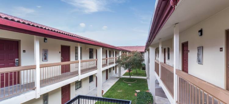 休斯顿东I-10红屋顶酒店(Red Roof Inn Houston East - I-10)图片