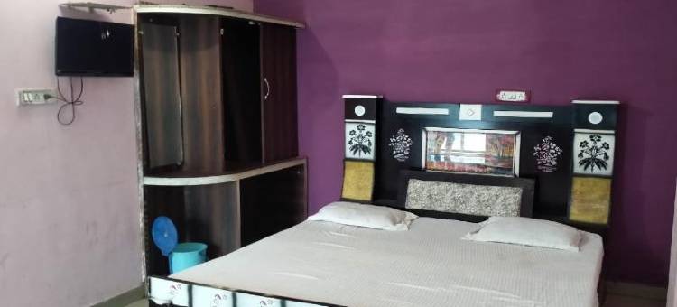 OYO HOME 83599 Hotel Jagmani Palace Bar & Restaur图片