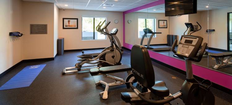 伊利希尔顿斯帕克酒店(Spark by Hilton Erie)图片