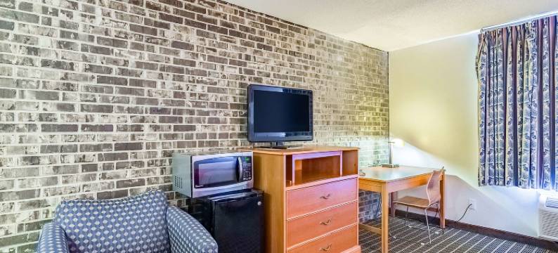 迈阿密东北部大急流6号汽车旅馆(Motel 6 Grand Rapids, MI - Northeast)图片