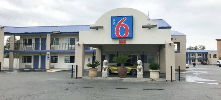 维塞利亚6号汽车旅馆(Motel 6 Visalia, CA)图片
