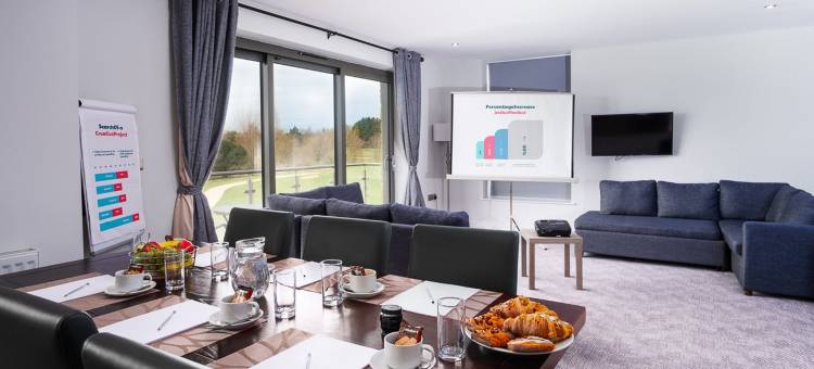 科茨沃尔德水疗酒店(Cotswolds Hotel & Spa)图片