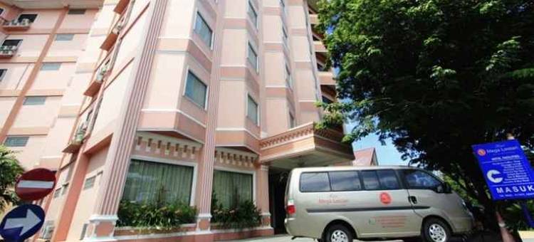 麦加勒斯塔里酒店(Hotel Mega Lestari)图片