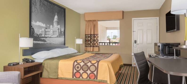 布莱恩特小石城地区速8酒店(Super 8 by Wyndham Bryant Little Rock Area)图片