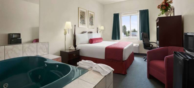 罗密欧威尔戴斯套房酒店(Days Inn & Suites by Wyndham Romeoville)图片