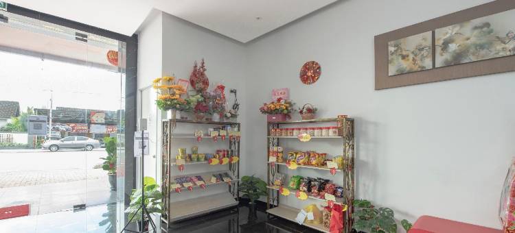 伊兹之家茶园酒店(Hotel Ezzyhome Kebun Teh)图片