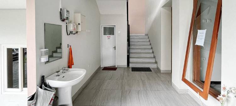 巴图布布西尼城市景观酒店(Urbanview Hotel Bubusini Batu by RedDoorz)图片