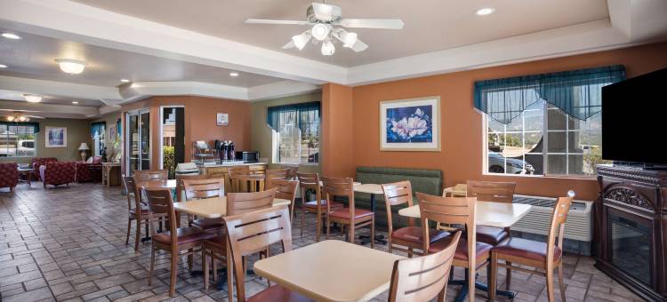 尤凯亚旅游宾馆(SureStay Hotel by Best Western Ukiah)图片