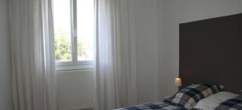 Merlin les Pieds Dans l'Eau图片