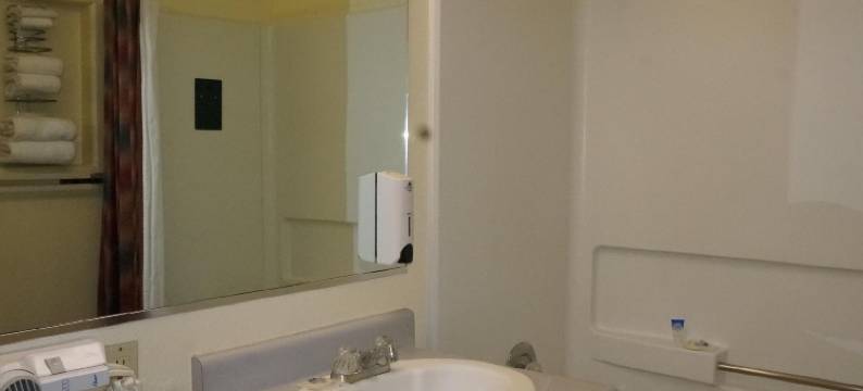 奥罗维尔美洲最佳价值套房酒店(Americas Best Value Inn and Suites Oroville)图片