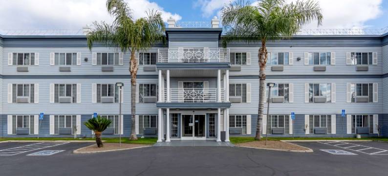 科洛尼尔贝斯特韦斯特酒店(Best Western Colonial Inn)图片