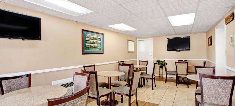 西诺克斯维尔温德姆戴斯酒店(Days Inn by Wyndham Knoxville West)图片