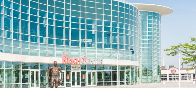 格林贝速8酒店-近体育场(Super 8 by Wyndham Green Bay Near Stadium)图片