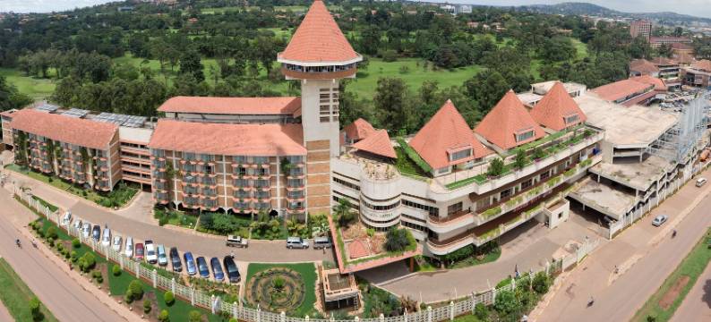 高尔夫球场酒店(Golf Course Hotel)图片