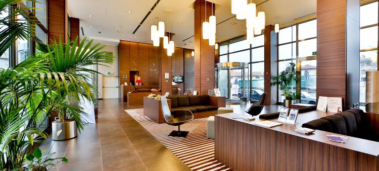 蒙扎布里安扎广场贝斯特韦斯特优质酒店(Best Western Plus Hotel Monza e Brianza Palace)图片