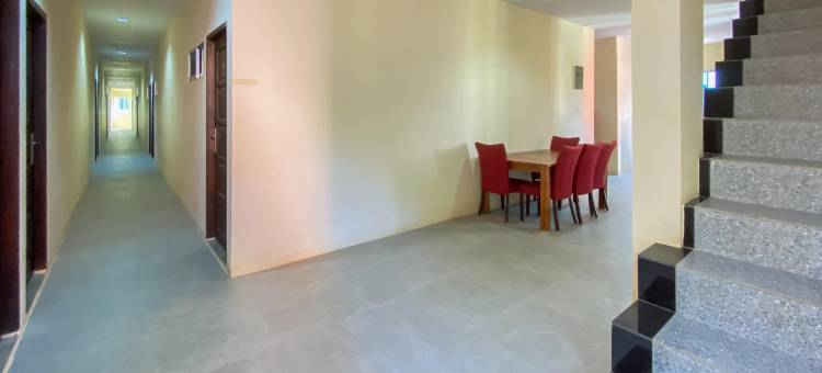 巴淡岛红多兹四季酒店(RedDoorz @ Cikitsu Batam)图片