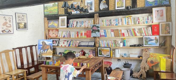 半山瓦舍特色民宿(尧栾西高速分店)图片