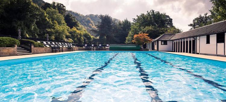 伯福德桥酒店的星期天博克斯希尔(Sunday Box Hill Burford Bridge Hotel)图片