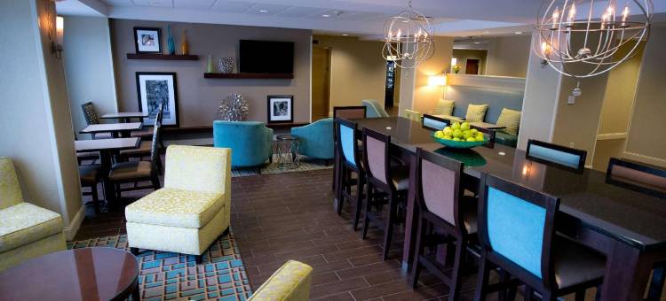 亚特兰大费耶特维尔欢朋酒店(Hampton Inn Atlanta/Fayetteville)图片