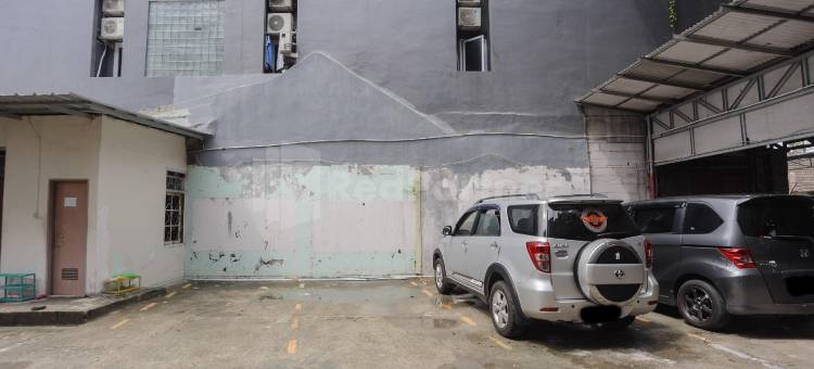 拉瓦本图之家红伙伴(Rawa Buntu House RedPartner)图片