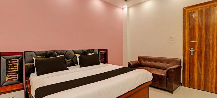 OYO Flagship Hotel Awadh Viram图片