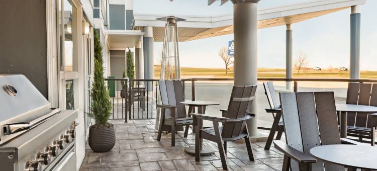 韦本温德姆麦客达套房酒店(Microtel Inn & Suites by Wyndham Weyburn)图片