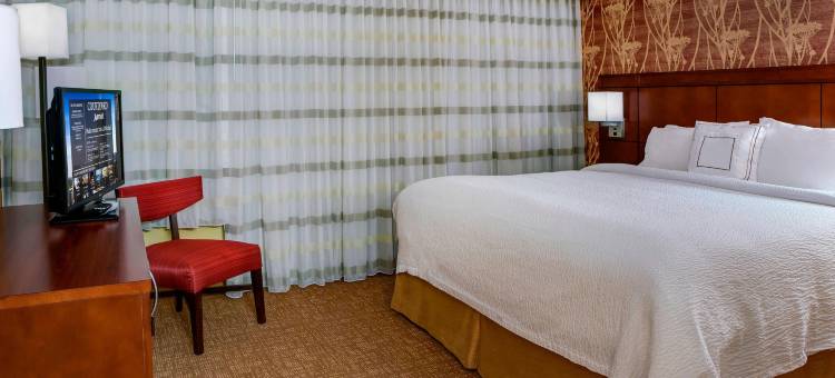 印第安纳波利斯诺伯斯维尔万怡酒店(Courtyard Indianapolis Noblesville)图片