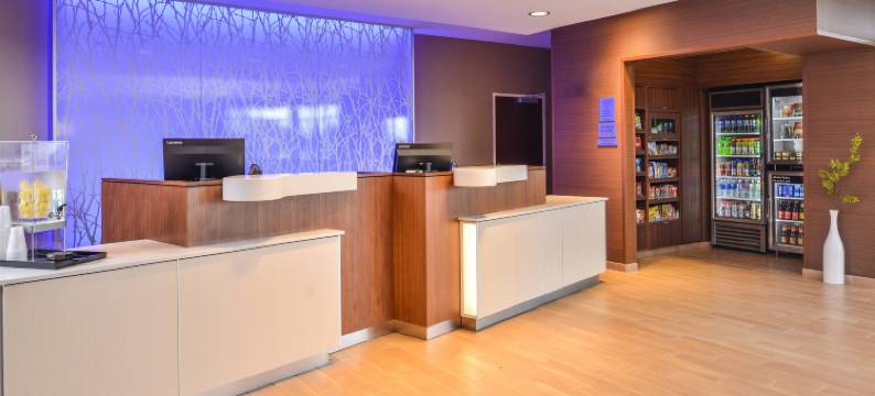 沃伦斯堡万枫酒店及套房(Fairfield Inn & Suites Warrensburg)图片