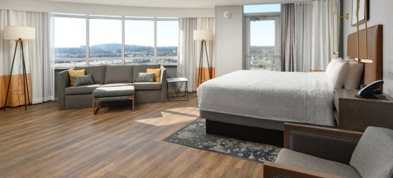 欢朋旅馆套房 & 亨茨维尔市中心(Hampton Inn & Suites by Hilton Huntsville Downtown)图片