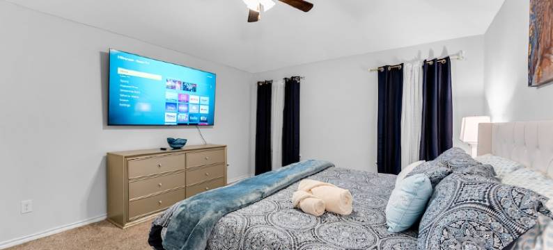 Relaxing Retreat with Hot Tub & Pool.  Fun in a Cozy Home .图片