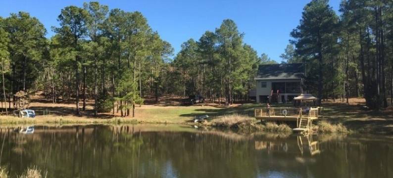 Angeltom Cabin & RV:20 Acre Woods - >16 pip + Jacuzzi + treehouse + UTV + 2ponds图片