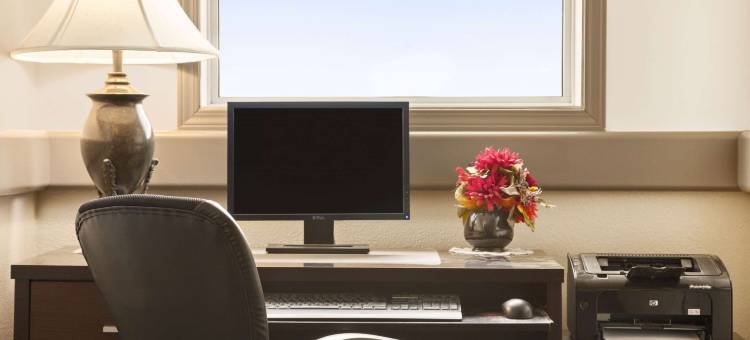 怀特考特速8酒店(Super 8 by Wyndham Whitecourt)图片