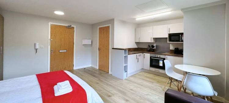 庄园公园苑(Manor Park Court in Coventry)图片