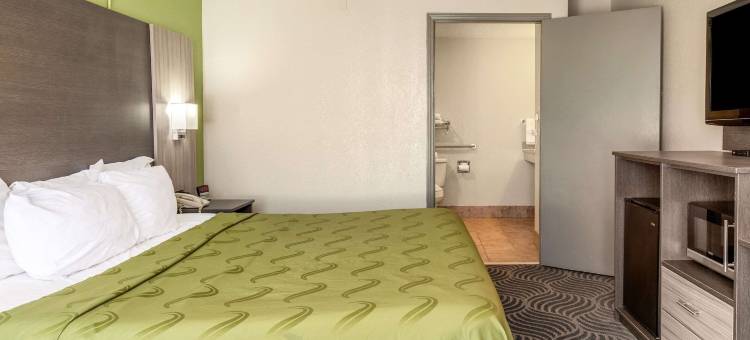 纽波特速8酒店(Quality Inn)图片