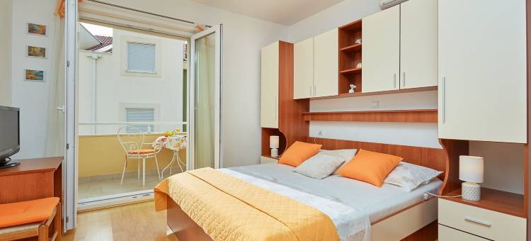 泽里克图瑟皮公寓酒店(Apartments Zelic Tucepi)图片