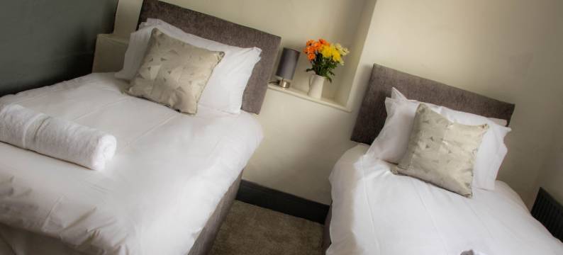 威斯特里亚小屋酒店(Westeria Cottage - 2 Bed-Sleeps 4-TJS9WC)图片